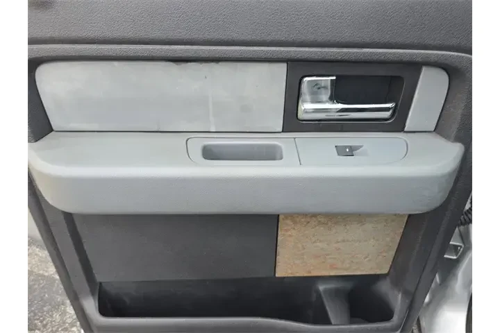 $8590 : Ford F-150 2014 4x2 STX 4dr image 8