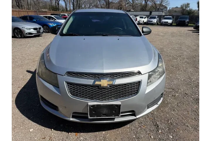 $6995 : 2013 Cruze LS Auto image 2