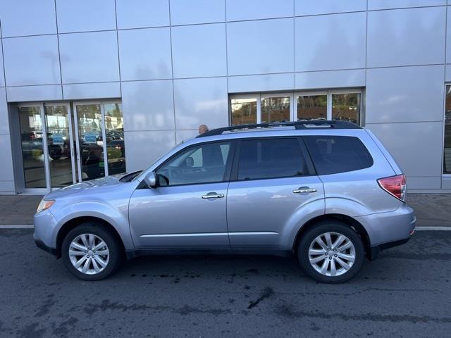 $7990 : 2012  Forester 2.5X image 2