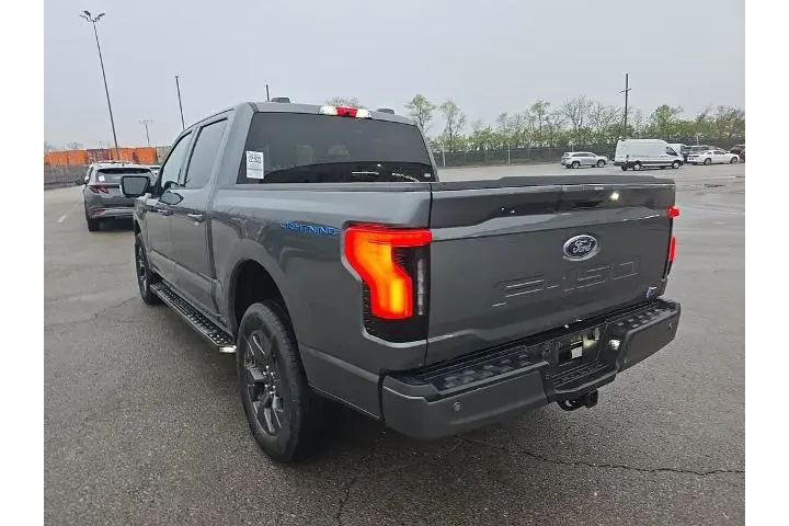 $29999 : Ford F-150 Lightning 2023 AW image 6