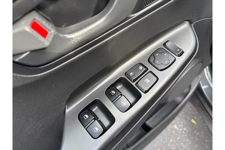 $20984 : Hyundai KONA 2023 AWD SEL 4d image 10