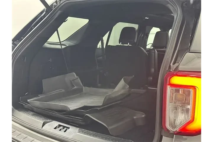 $17750 : Ford Explorer 2020 AWD XLT 4 image 8