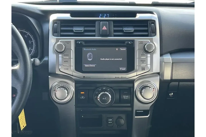 $23387 : Toyota 4Runner 2017 4x2 SR5 image 4