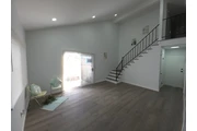 $2590 : Bella casa remodelada 2 pisos thumbnail