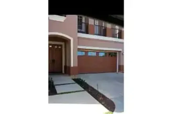 🔨GARAGE DOOR REPAIR👈 image 1