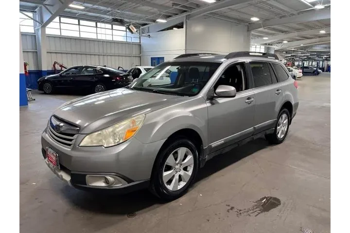 $9838 : Subaru Outback 2011 AWD 2.5i image 7