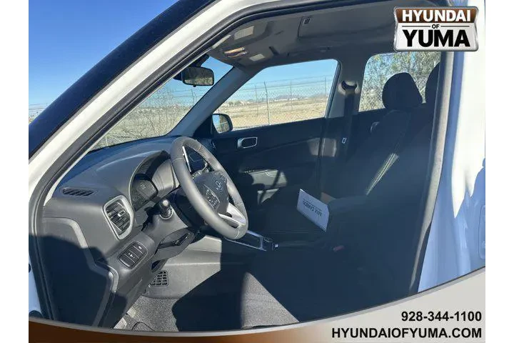 $23995 : Hyundai VENUE 2026 SEL 4dr C image 5