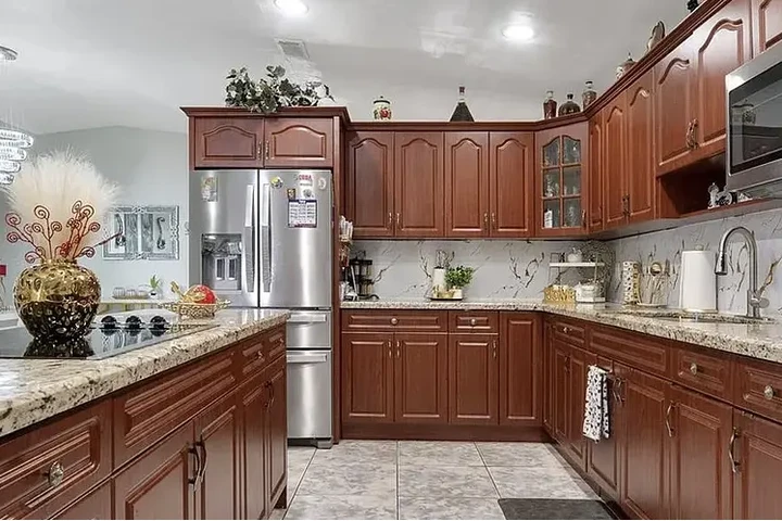 $2300 : BEAUTIFUL HOME FOR RENT image 7