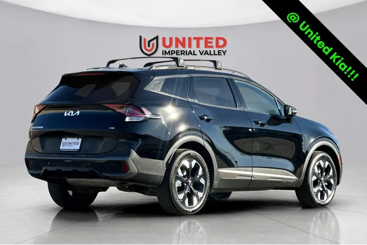 $26498 : Pre-Owned 2023 Sportage X-Line image 3
