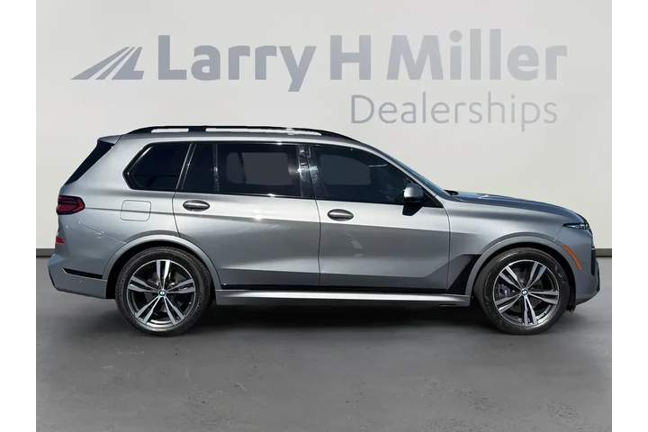 BMW X7 2023 AWD xDrive40i 4d image 6