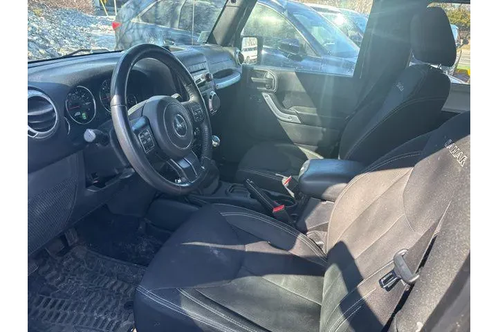 $18888 : Jeep Wrangler 2016 4x4 Sahar image 5
