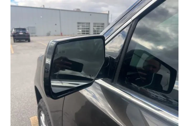 $24974 : GMC Yukon 2019 4x4 SLT 4dr S image 6