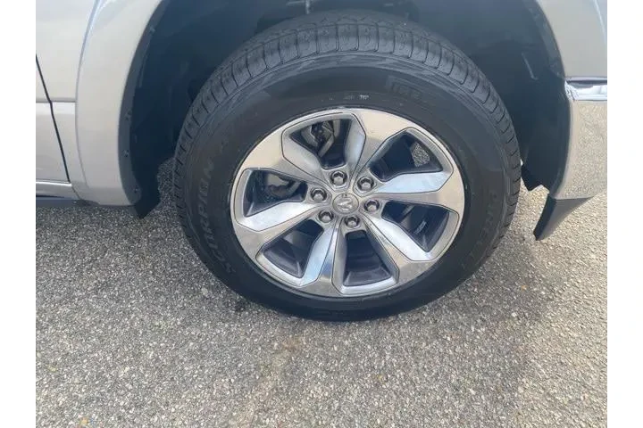 $39479 : Ram 1500 2022 4x4 Limited 4d image 10