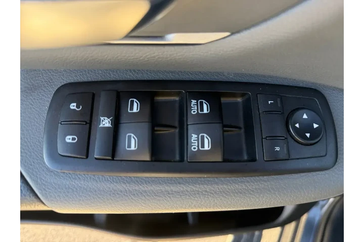 $29999 : Ram 1500 2019 4x4 Big Horn 4 image 10