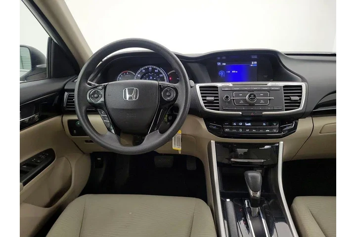 $16998 : Honda Accord 2017 LX 4dr Sed image 10