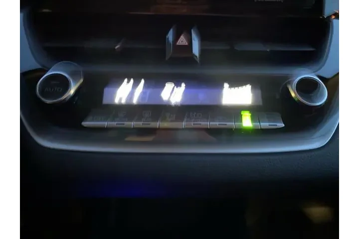 $18999 : Toyota Corolla 2022 LE 4dr S image 9