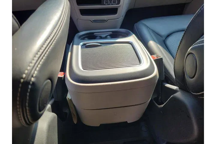 $25934 : Chrysler Pacifica 2024 Touri image 10