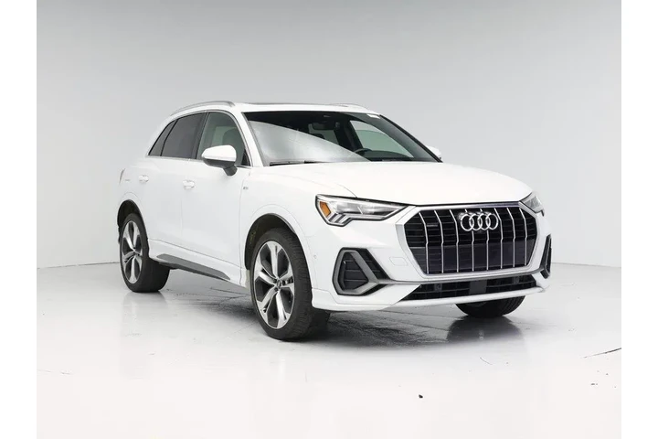 $23998 : Audi Q3 2020 AWD quattro S l image 1