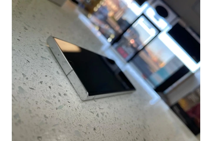 $675 : Samsung Galaxy S23 ULTRA 5G image 7