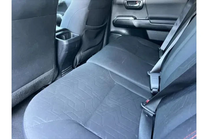 $24995 : Toyota Tacoma 2017 4x2 TRD O image 5