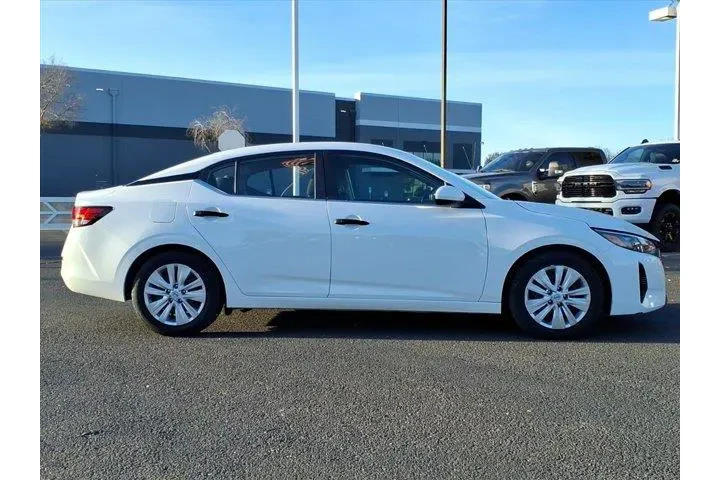$15900 : Nissan Sentra 2024 S 4dr Sed image 5