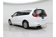 $21998 : Chrysler Voyager 2022 LX 4dr thumbnail