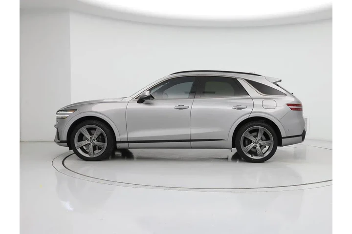 $33998 : Genesis GV70 2023 AWD 2.5T S image 3