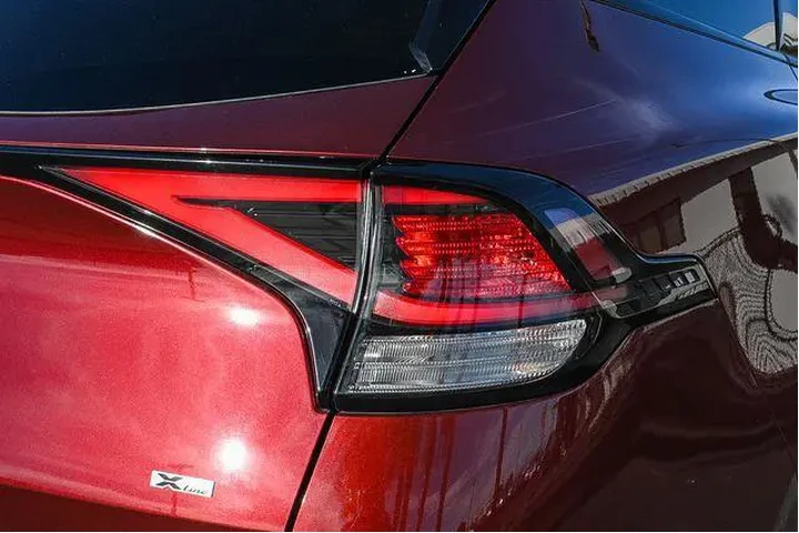 $24988 : Kia Sportage 2024 AWD X-Line image 8