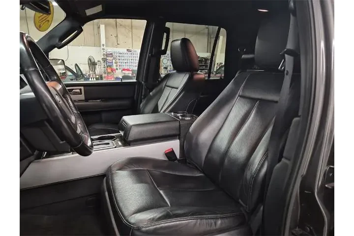 $17308 : Ford Expedition EL 2017 4x4 image 9