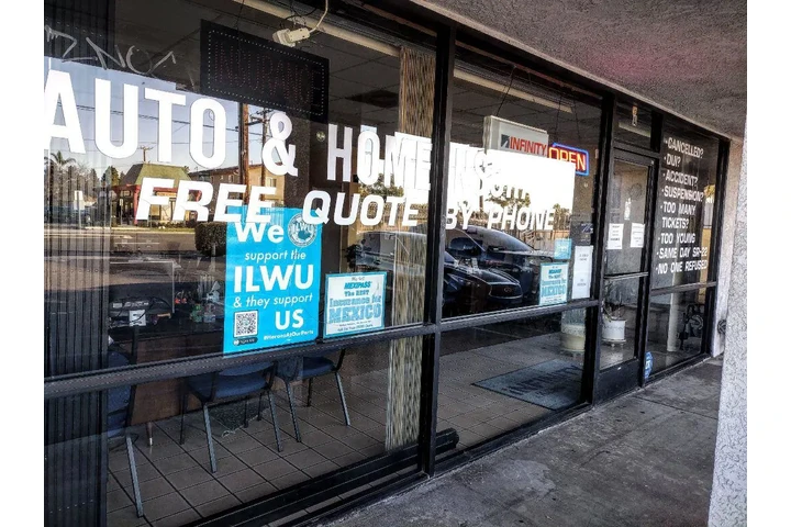 🚗 VALESKA INSURANCE 🏠✈️ image 3