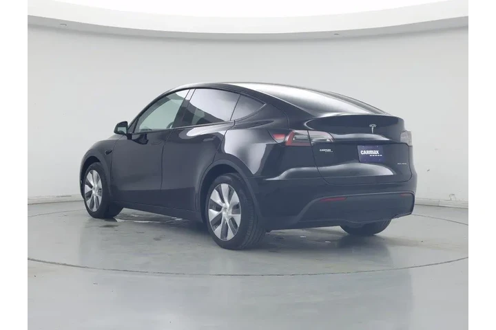 $37998 : Tesla Model Y 2024 AWD Long image 2