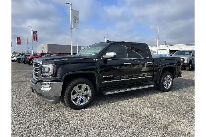 $26463 : GMC Sierra 1500 2018 4x4 SLT image 4