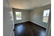 $1000 : Beautiful 3 Bedroom Home thumbnail