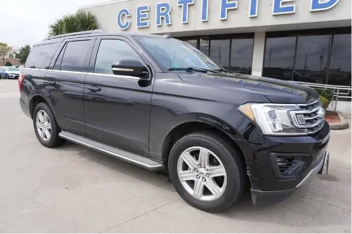 $29888 : Ford Expedition 2021 4x2 XLT image 1