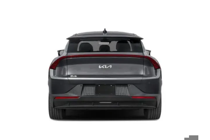 $24920 : Kia EV6 2023 Light 4dr Cross image 8