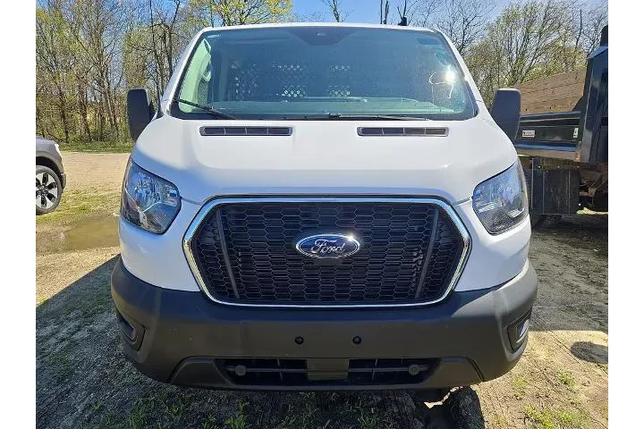 $35999 : Ford Transit 2024 250 3dr SW image 2