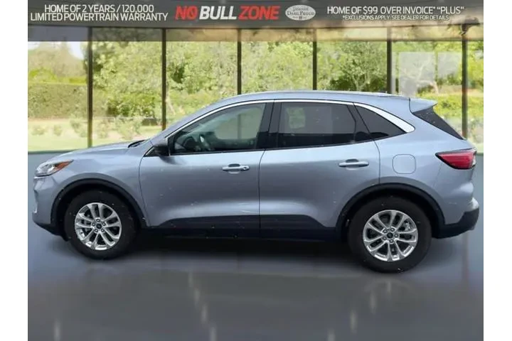 $21197 : Ford Escape 2022 SE 4dr SUV image 2