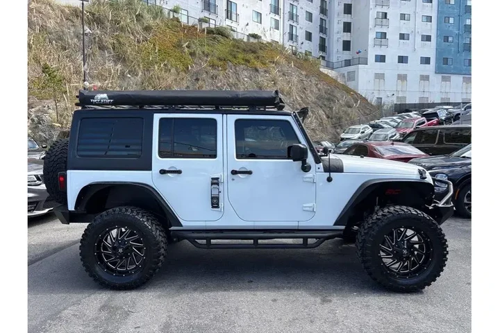 $31388 : Jeep Wrangler Unlimited 2016 image 8