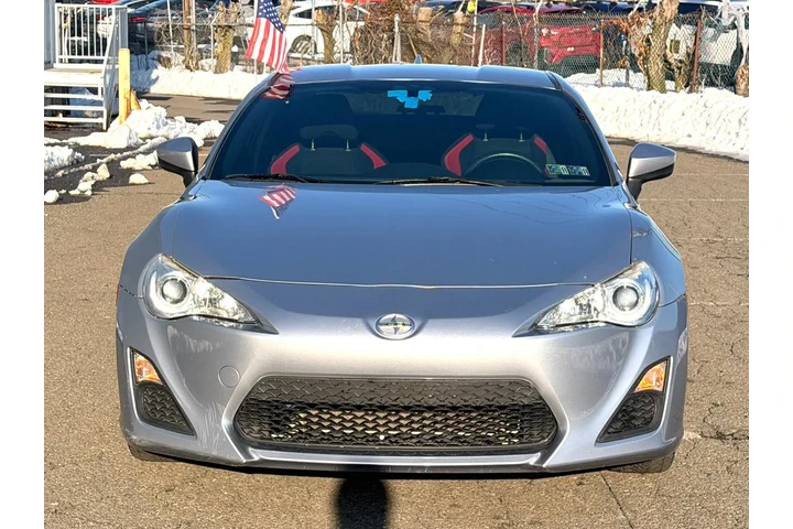 2015 FR-S 2dr Cpe Man (Natl) image 1