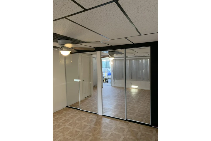 $1200 : Grande cuarto con cocina image 10