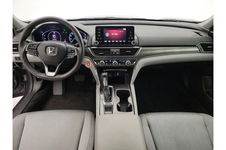 $19998 : Honda Accord 2019 LX 4dr Sed image 9