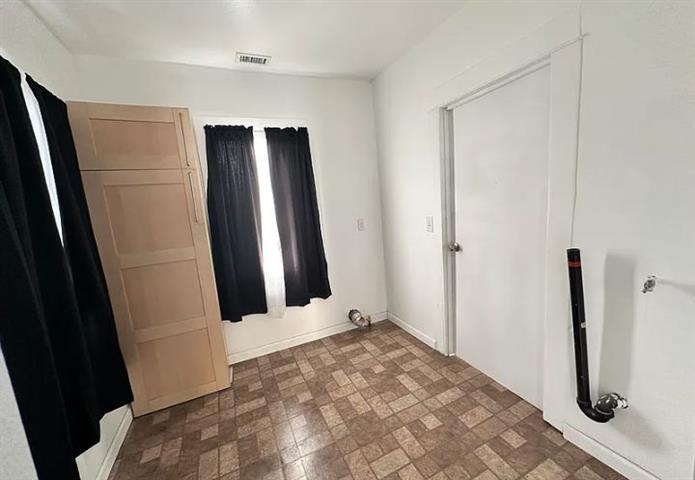 $2350 : 3 bedroom house for rent in LA image 10