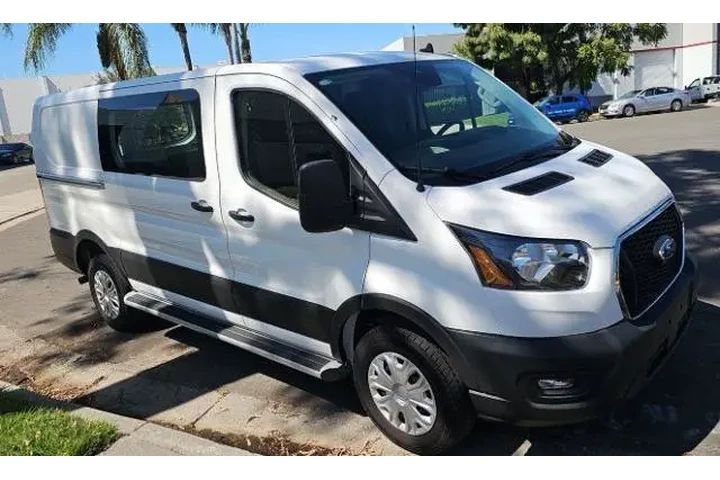 $33400 : Ford Transit 2024 250 3dr SW image 4