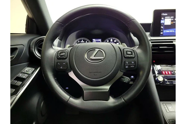 $37998 : Lexus IS 300 2024 F SPORT De image 10