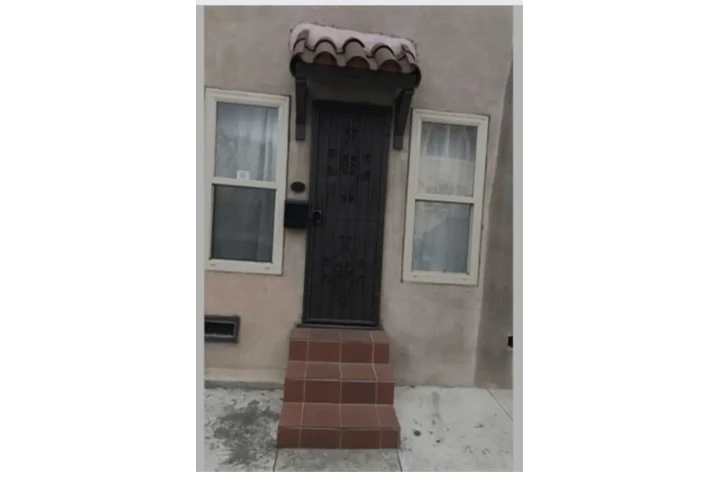 $1150 : Estudio APT en la ciudad de LA image 3