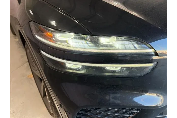 $34499 : Genesis GV70 2023 AWD 2.5T S image 4