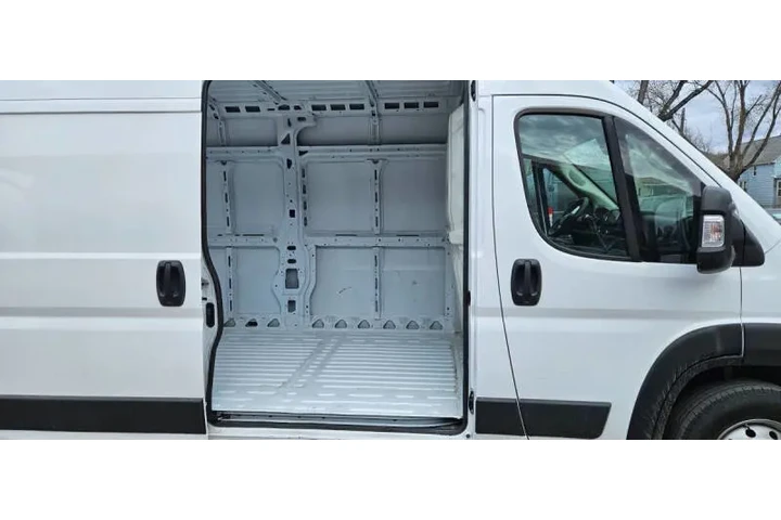 $23990 : 2023 RAM ProMaster 2500 159 WB image 9