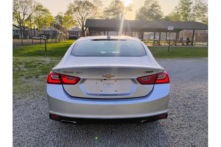 $10997 : 2017 Malibu Premier image 6