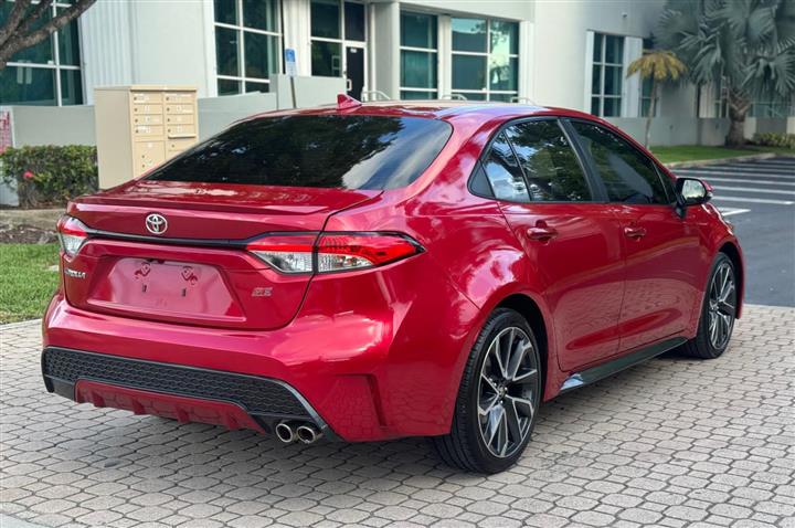 $12900 : 2020 Toyota Corolla SE RED image 6