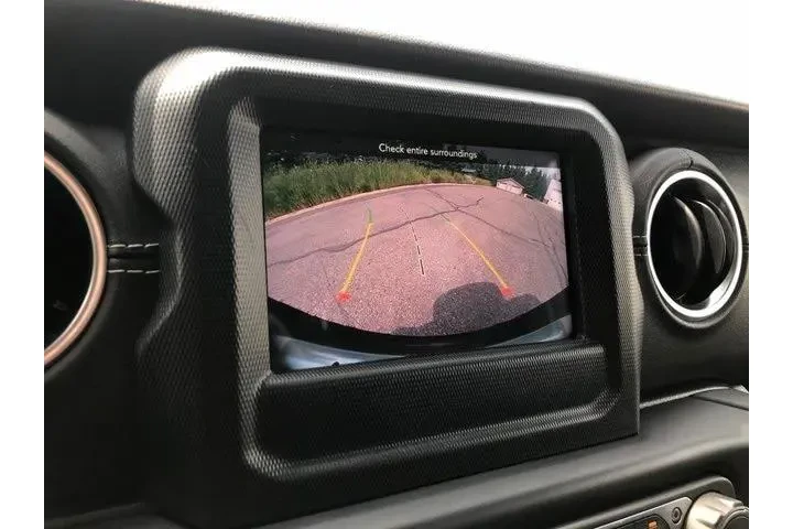 $30677 : Jeep Wrangler Unlimited 2021 image 7